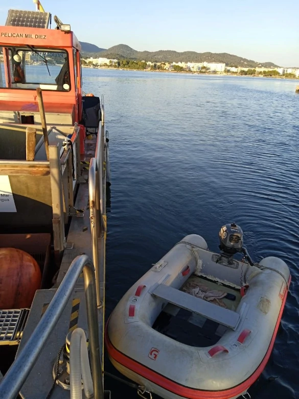 marine debris collection by boats