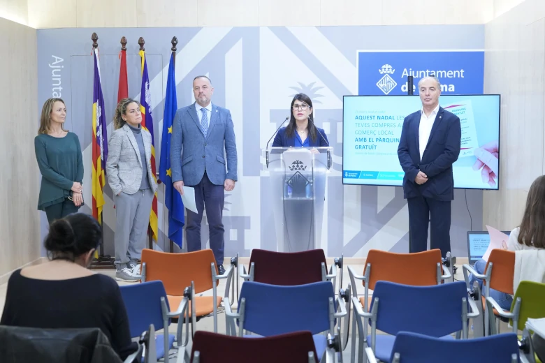 Presentación campaña comercial parking gratuito Navidad 2024-25