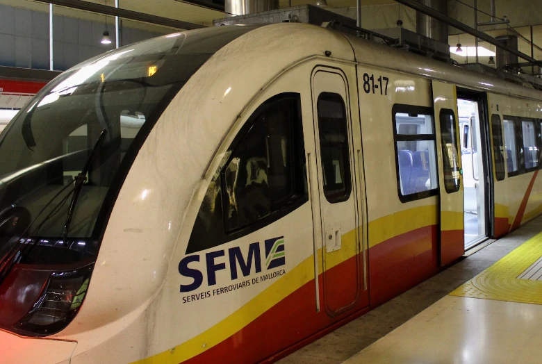 Tren de los Serveis Ferroviaris de Mallorca