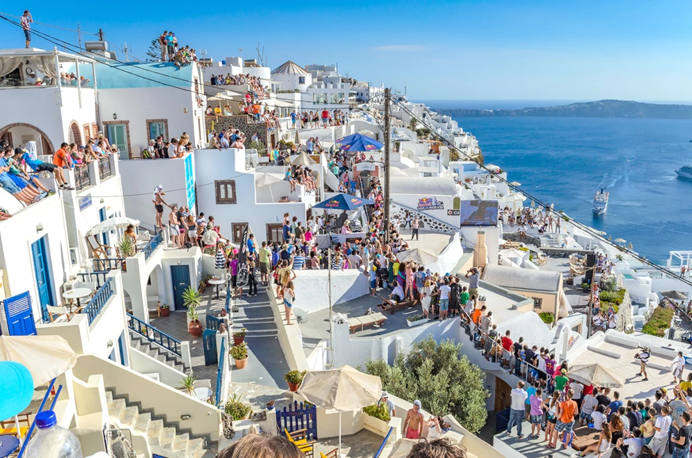 overtourism in Santorini