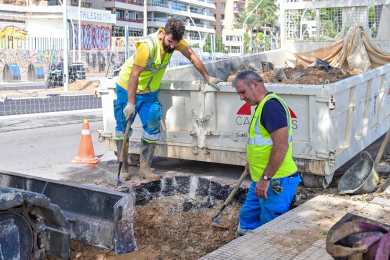 Empleo, paro, desempleo, obreros, obra, trabajador, trabajadores