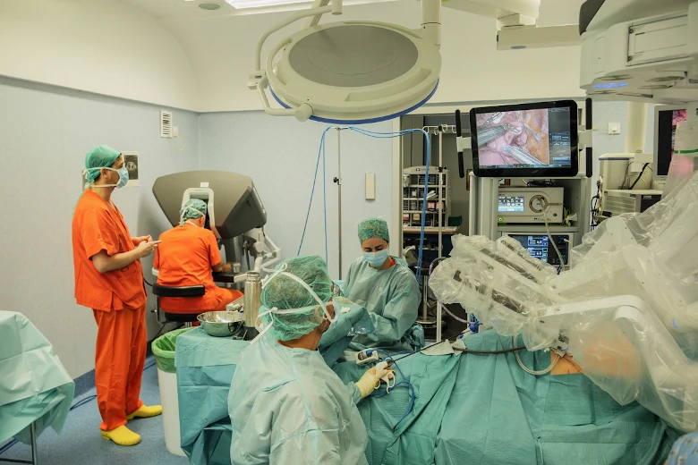 Cirugía torácica robótica