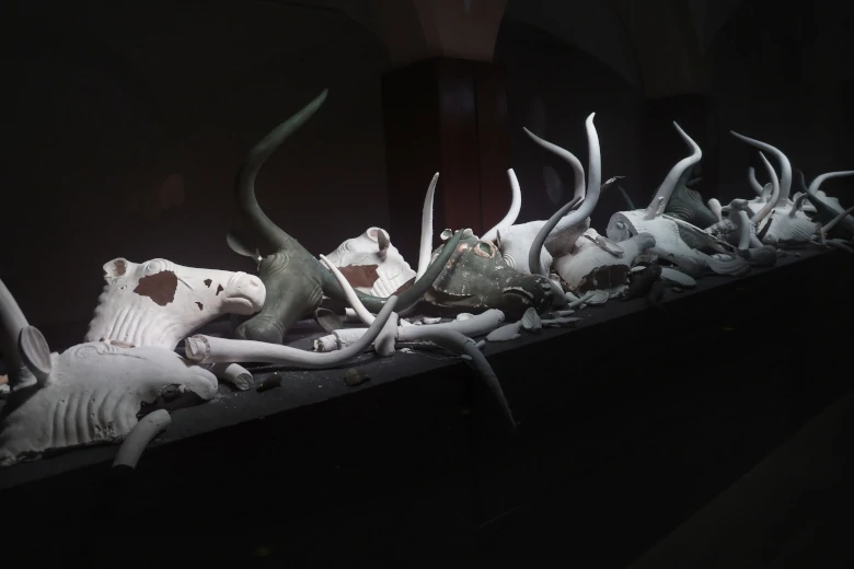 Exposición Bernardí Roig Hem arribat a l'infern - Bous de Costix