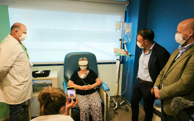 Gafas de realidad virtual oncología Hospital Inca