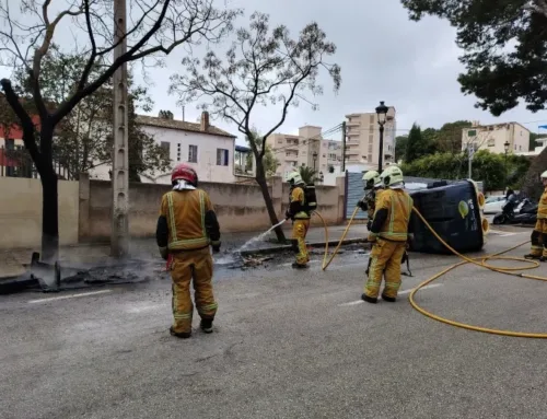 Incendio en Palma: arde un contenedor en el carrer Camilo José Cela