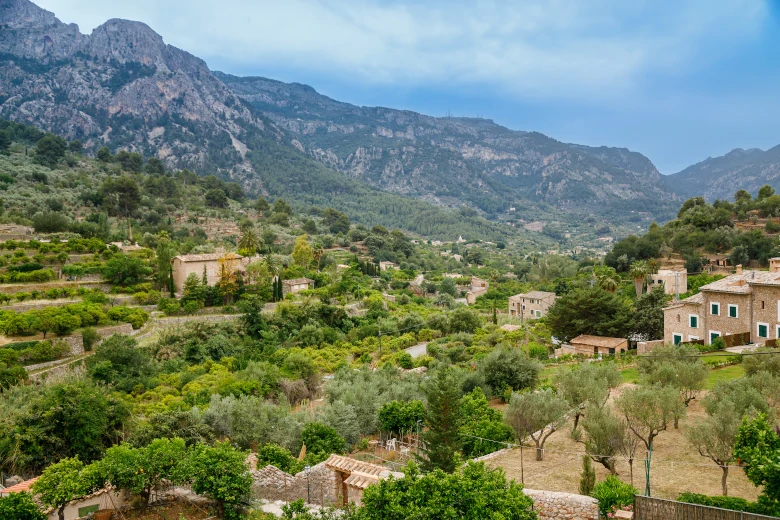 Fornalutx Serra de Tramuntana