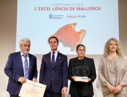The chef Macarena de Castro receives the Sobrassada d’Or 2026 award