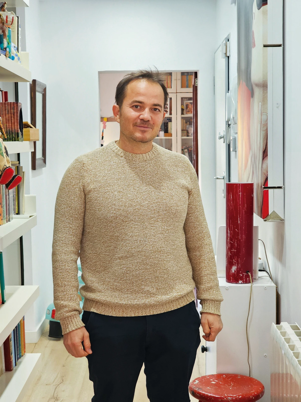 El guionista mallorquín Ernest Riera, en su casa de Pere Garau