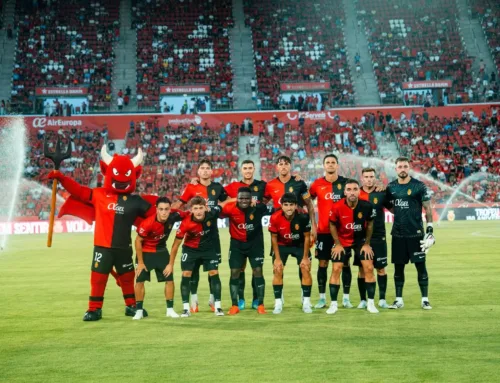 El RCD Mallorca derrota al PSG y conquista el Trofeu Ciutat de Palma