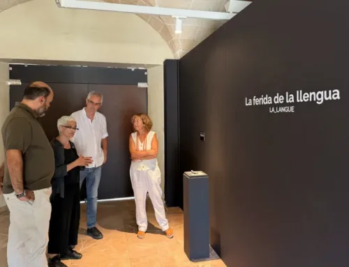 La Misericòrdia acoge una exposición de Nora Ancarola sobre lengua, migraciones y exilio
