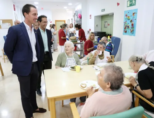 La atención a domicilio para mayores en Mallorca alcanza las 18.400 horas mensuales, un 41,5% más
