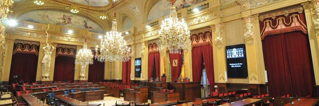 parlament ib sala de las cariátides