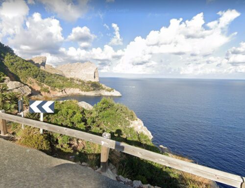 Automatic barriers to control access to Formentor